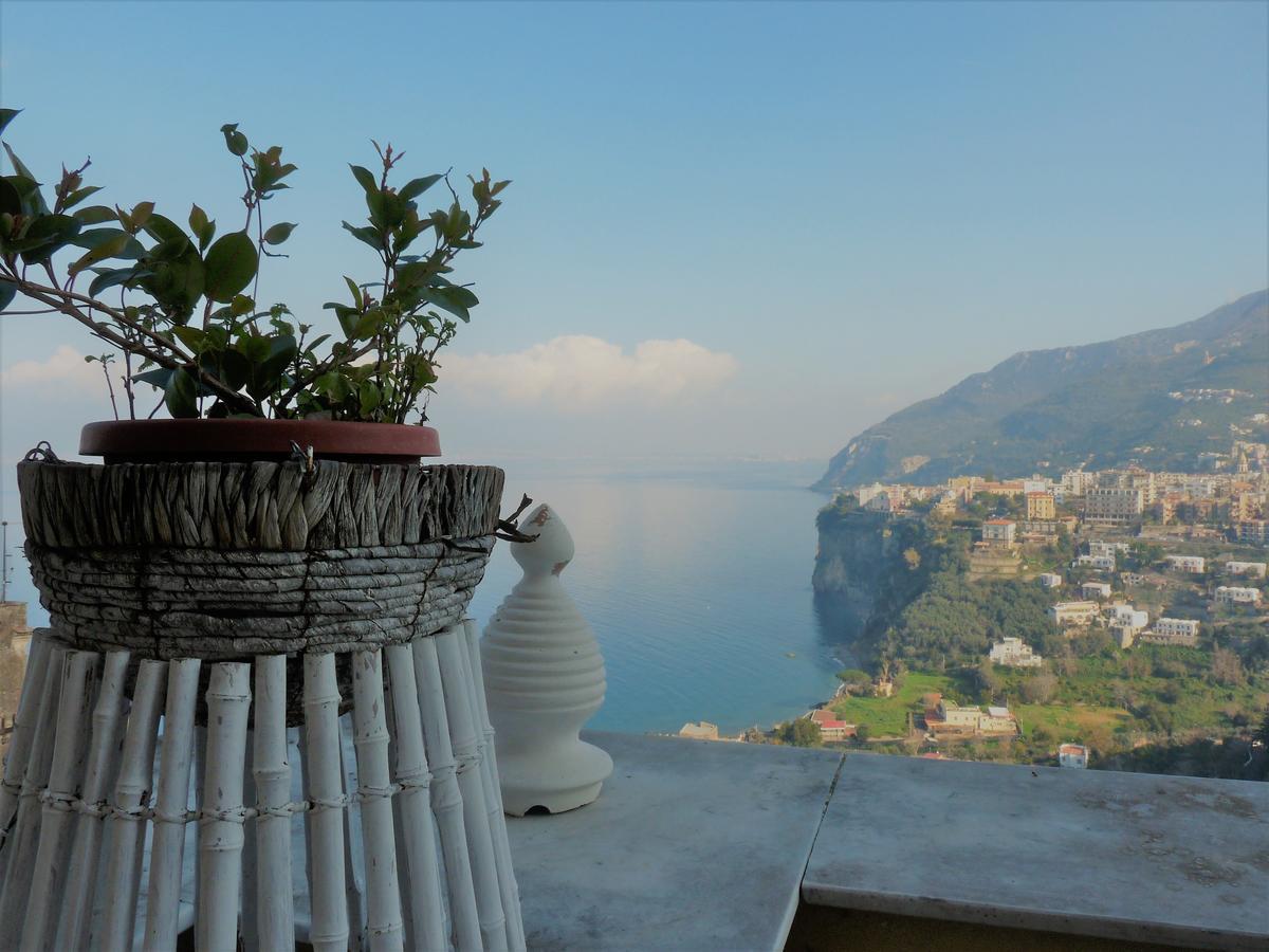 Dimora Del Conte Sorrento Coast Seaview Apartment วีโกเอเกวนเซ ภายนอก รูปภาพ